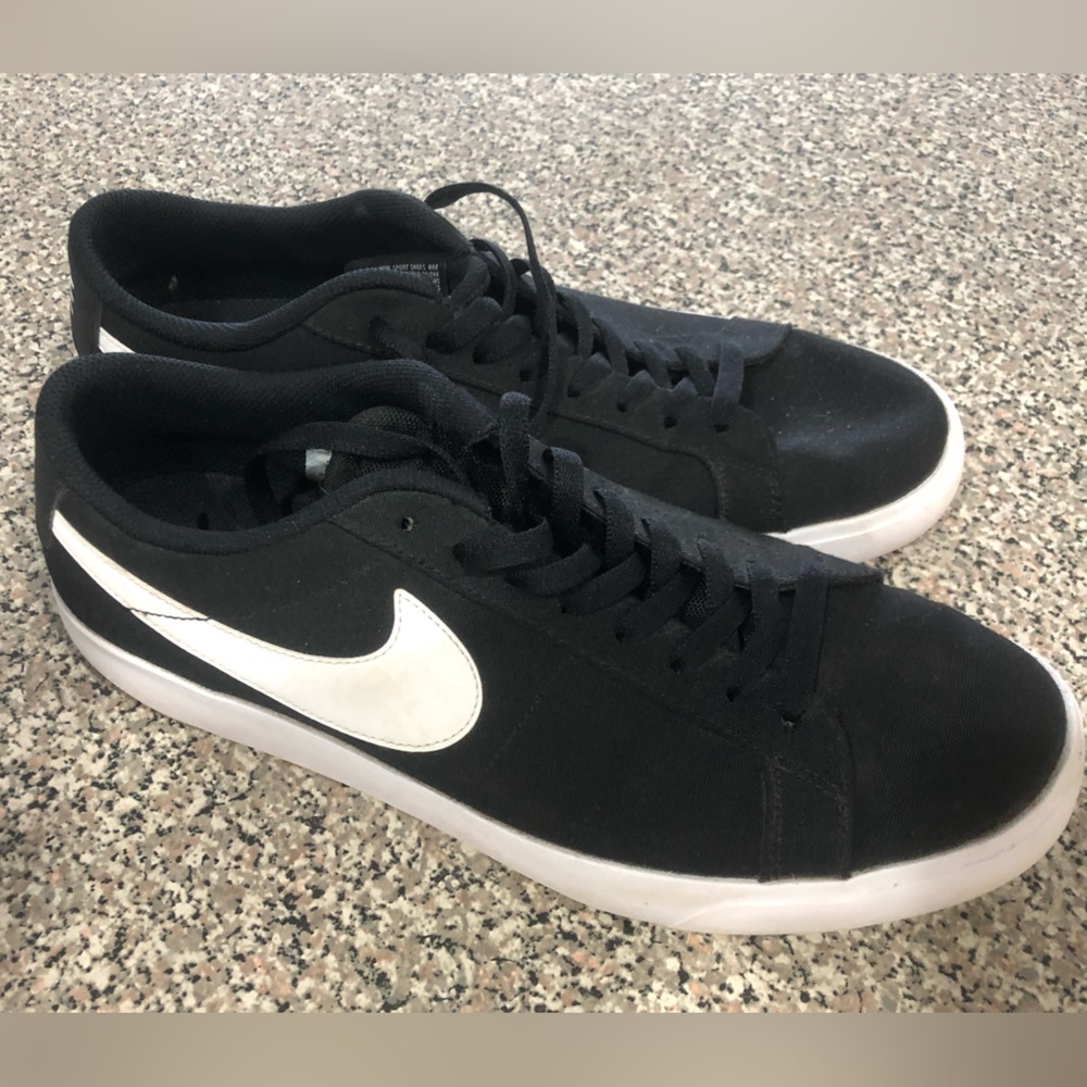 Nike Black white low top SB blazer vapor zoom size 13